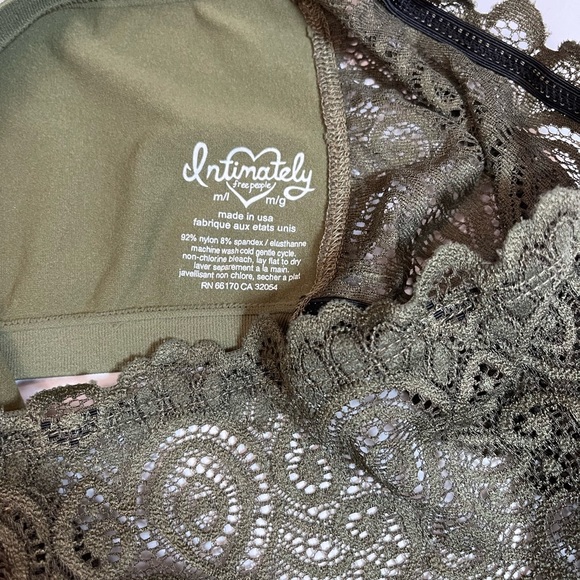 Free People NWOT Reversible Lace Bralette - Picture 4 of 4